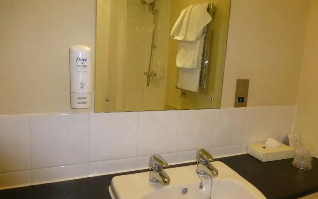 The Bridge House Hotel