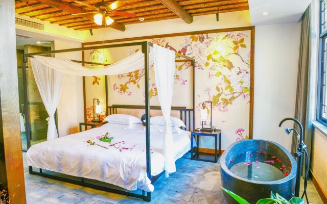 Wuzhen Ziye Musu Inn