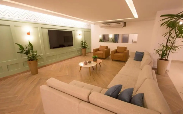 Golden Ville Hotel