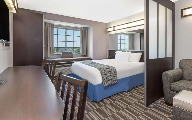 Microtel Inn & Suites by Wyndham Tuscaloosa Near University