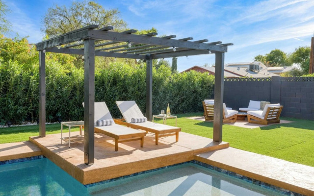 Element by Avantstay Pool, Firepit, Game Room