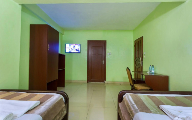The Legacy Hotel & Suites