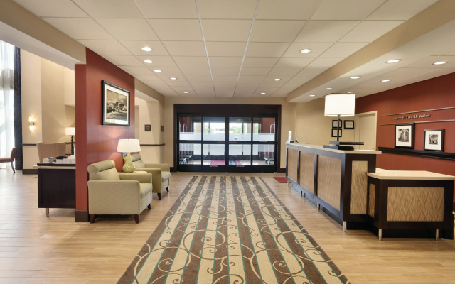 Hampton Inn & Suites Philadelphia Montgomeryville