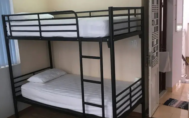 Drop By Saigon Hostel