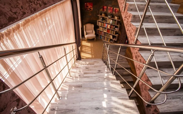 Zhemchug Village Hotel