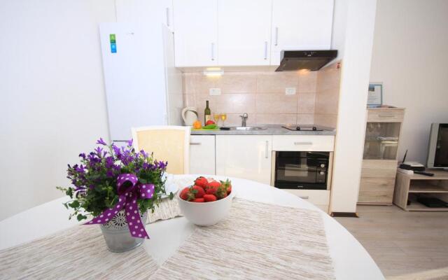 Karina Apartment