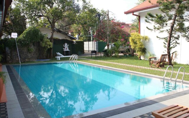 Lioni Holidays Villa