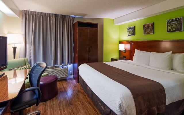 Best Western Plus Gardena Inn & Suites