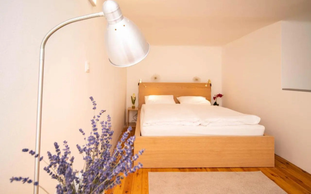 Free parking! Linden apartment, AC, Smart TV, WIFI