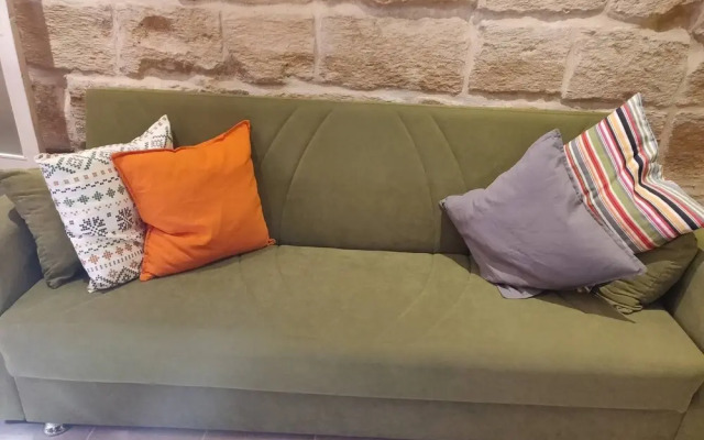 "Romantic Small Townhouse In The Three Cities"