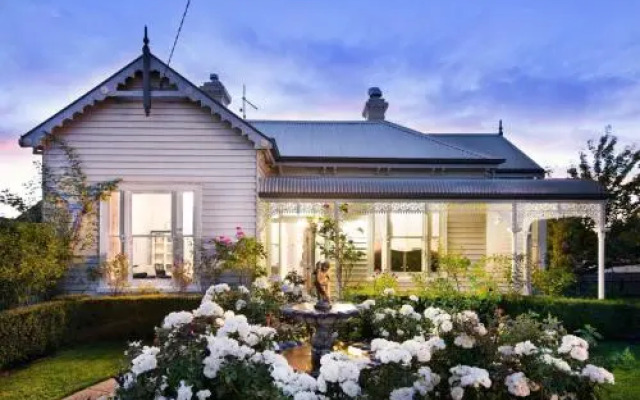 Lake Daylesford Country House