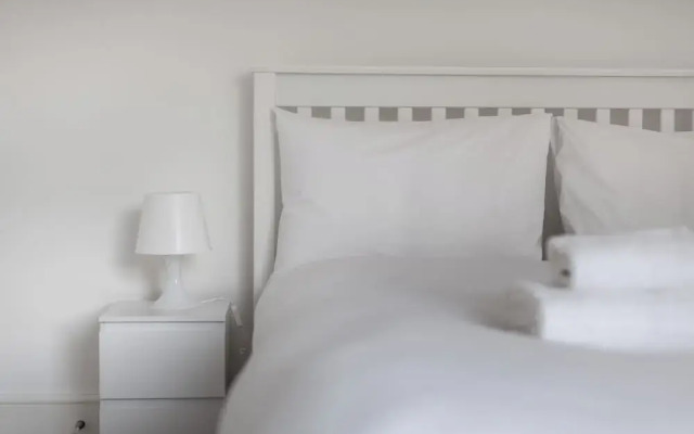 Stylish Stay 2-bed by Tower of London