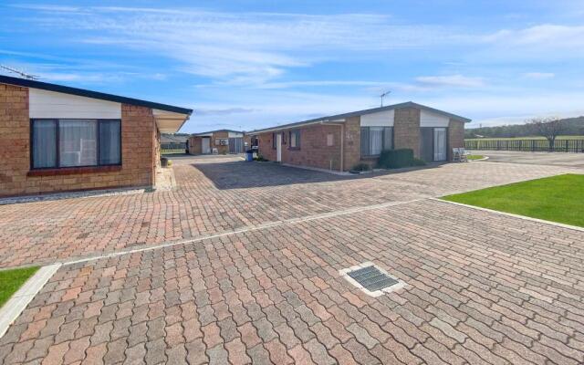 Kellraine Holiday Units