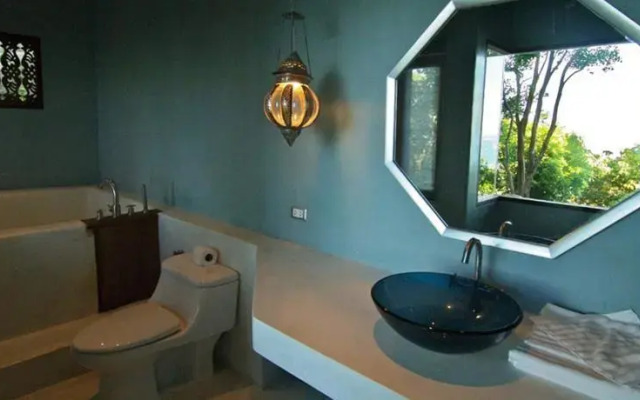 Villa Waterfall