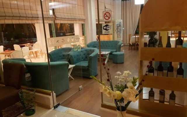 Kaonia Hotel