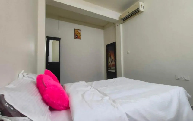 OYO 90096 Jinnens Tourist Home