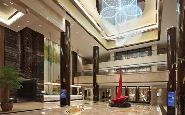 Luan Suntone Plaza Hotel