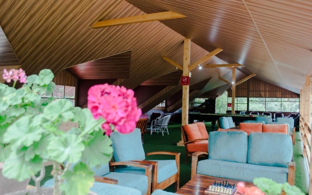 Evaan Resorts Oakwood Hamlet Shoghi — 3-star hotel in Waknaghat