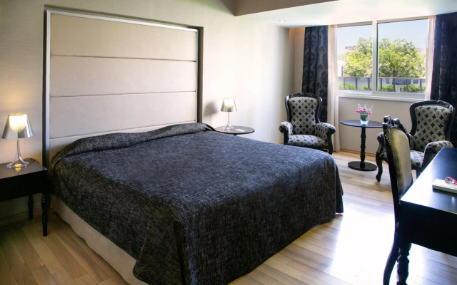 Cleopatra Hotel