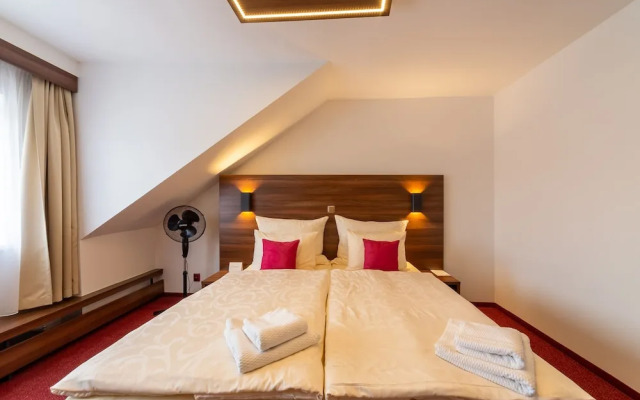 Bohemia Inn Hotel