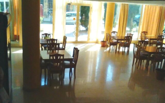 Prendi Hotel