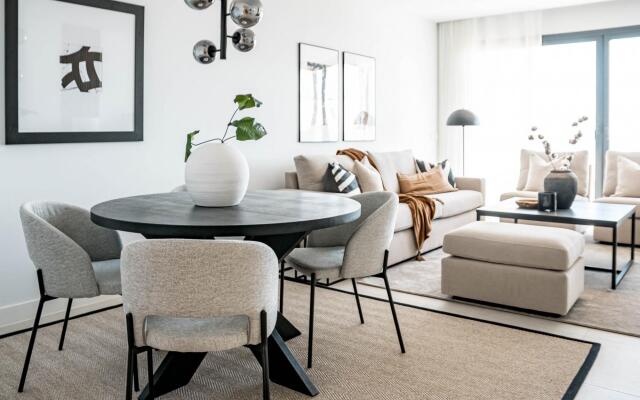 LME92B - Top class flat in Estepona, near beach