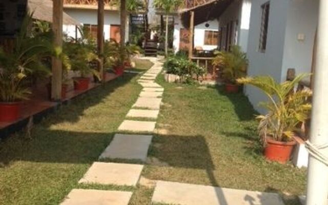 White Beach Bungalows