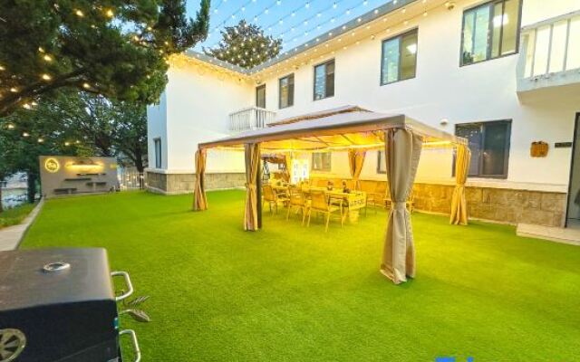 Xiaoyue Homestay (Haitang South Road Branch)