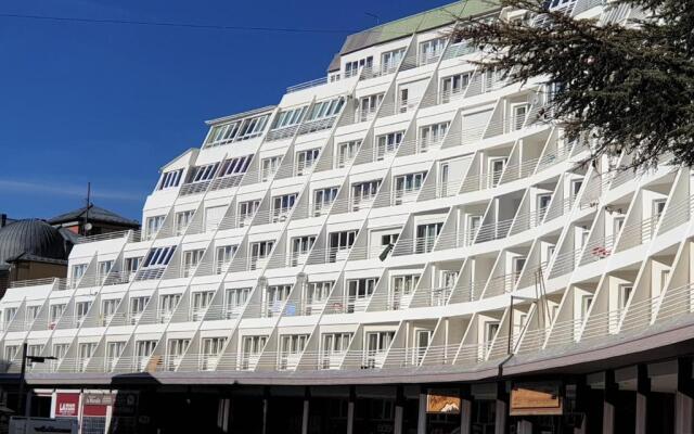 TODOSIERRANEVADA ZONA BAJA - APARTAMENTOS DE 4 DORMITORIOS - Junto a los Telecabinas