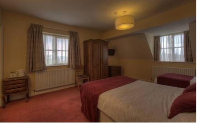 Cocked Hat by Good Night Inns