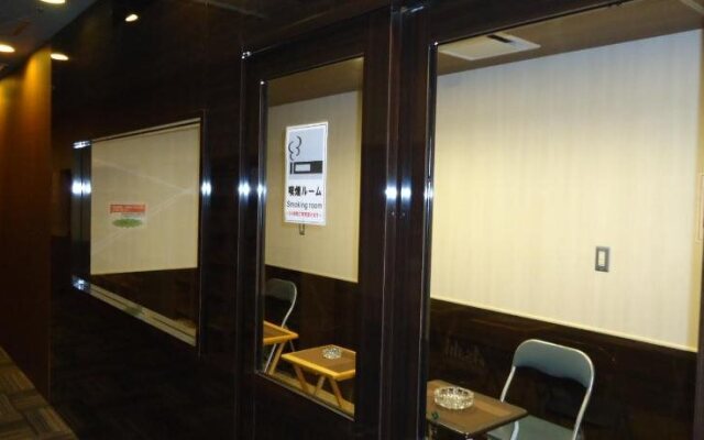 Kumamoto Capsule Hotel - Hostel, Caters to Men