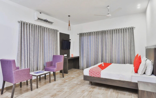 OYO 3243 Hotel Aditya Gir