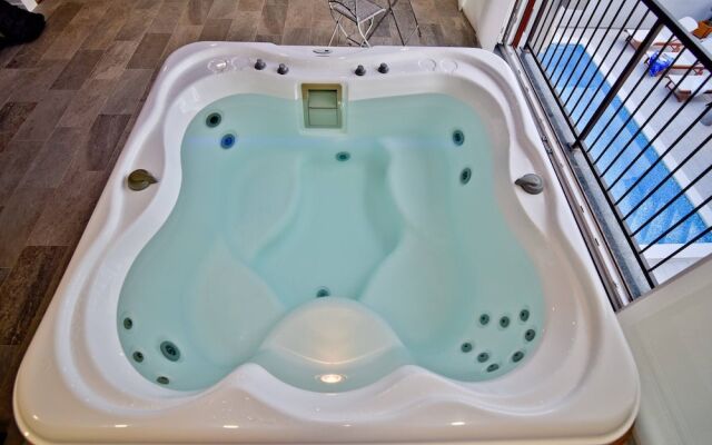 Superior 4 Villa Antea With Pool Jacuzzi, Zadar