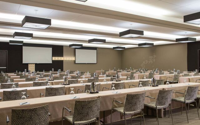 Hotel Chicago Downtown, Autograph Collection by Marriott