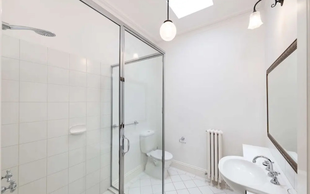 Oscars Waterfront Boutique