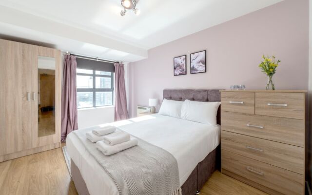 Modern 2 Bedroom Apartment Near Manchester Piccadilly