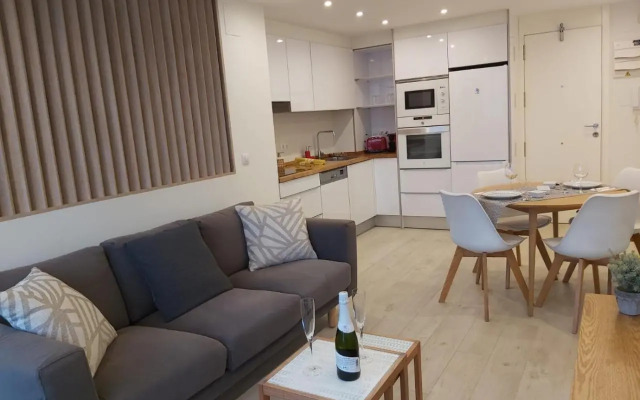 Tyba Deluxe Apartment
