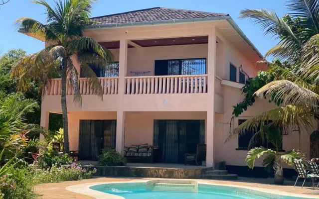 Gloria Beach Lodge