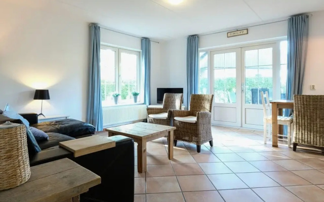 Charming Villa With Terrace Near Forest