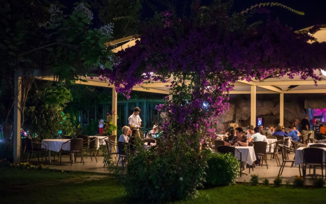 Lycus Beach Hotel