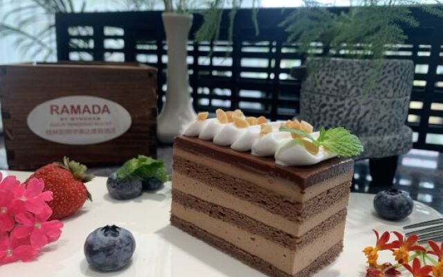 Ramada Resort Guilin Yangshuo (Yulong River Branch)
