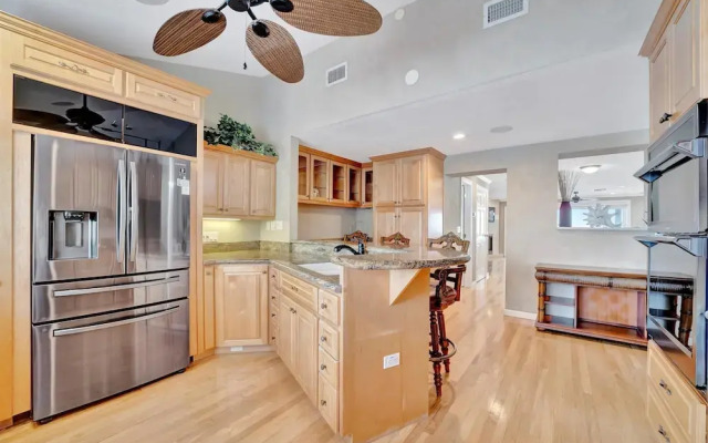 Stones Throw Beachfront Luxury Suites