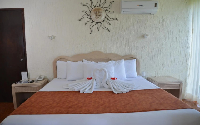 Cabo Blanco Hotel & Marina