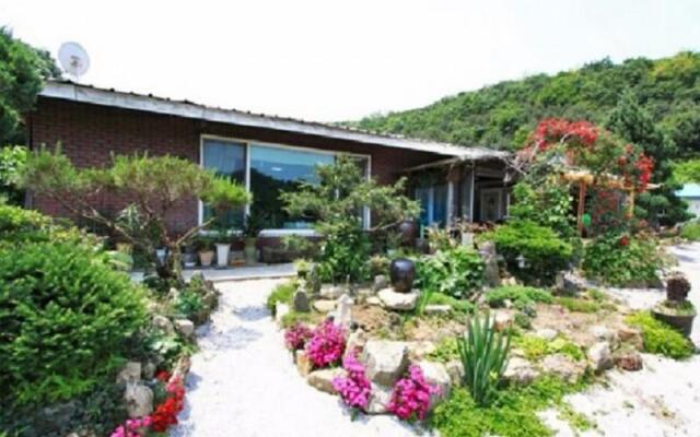 Yeoju Haneuljeongwon Pension