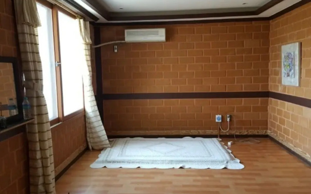 Sonamu Hwangto Ville Pension