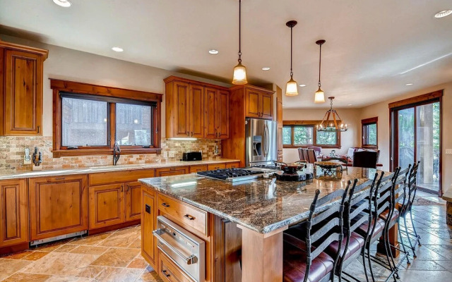 White Cloud Home #487