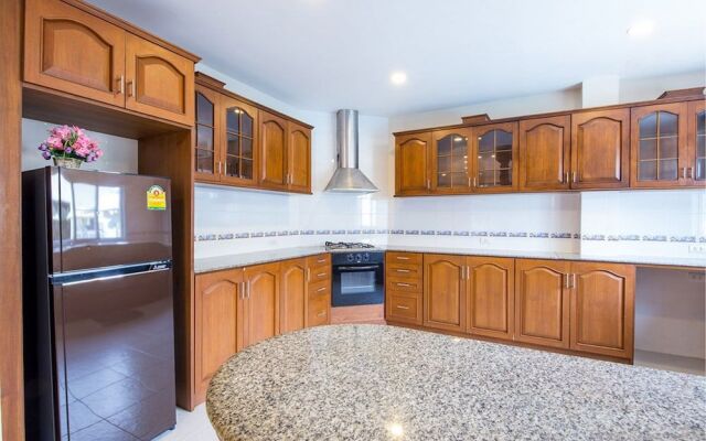 Baan Big Family HuaHin Pool Villa