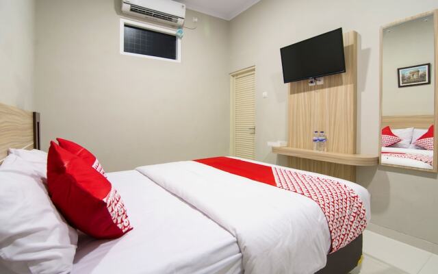 Stay At H by OYO Rooms