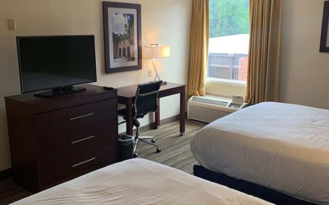 Ramada Williamsburg East Busch Gardens Area