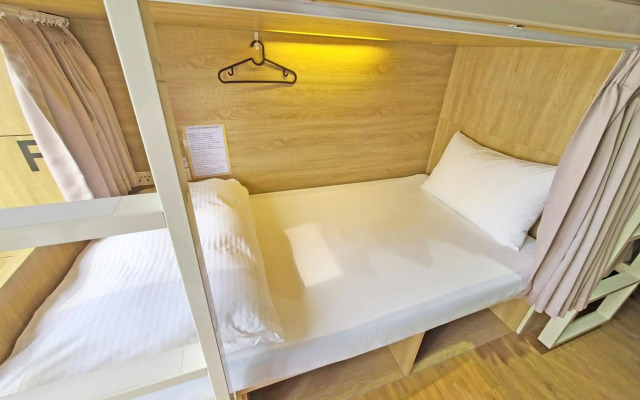 Paper Plane Hostel